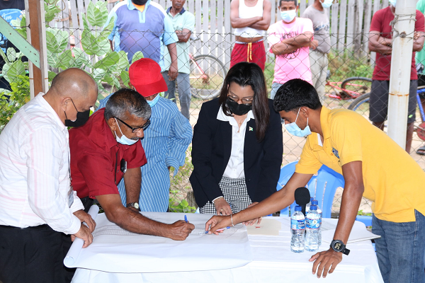 Generations old court matter stalls Beehive development; Rodrigues grabs the bull