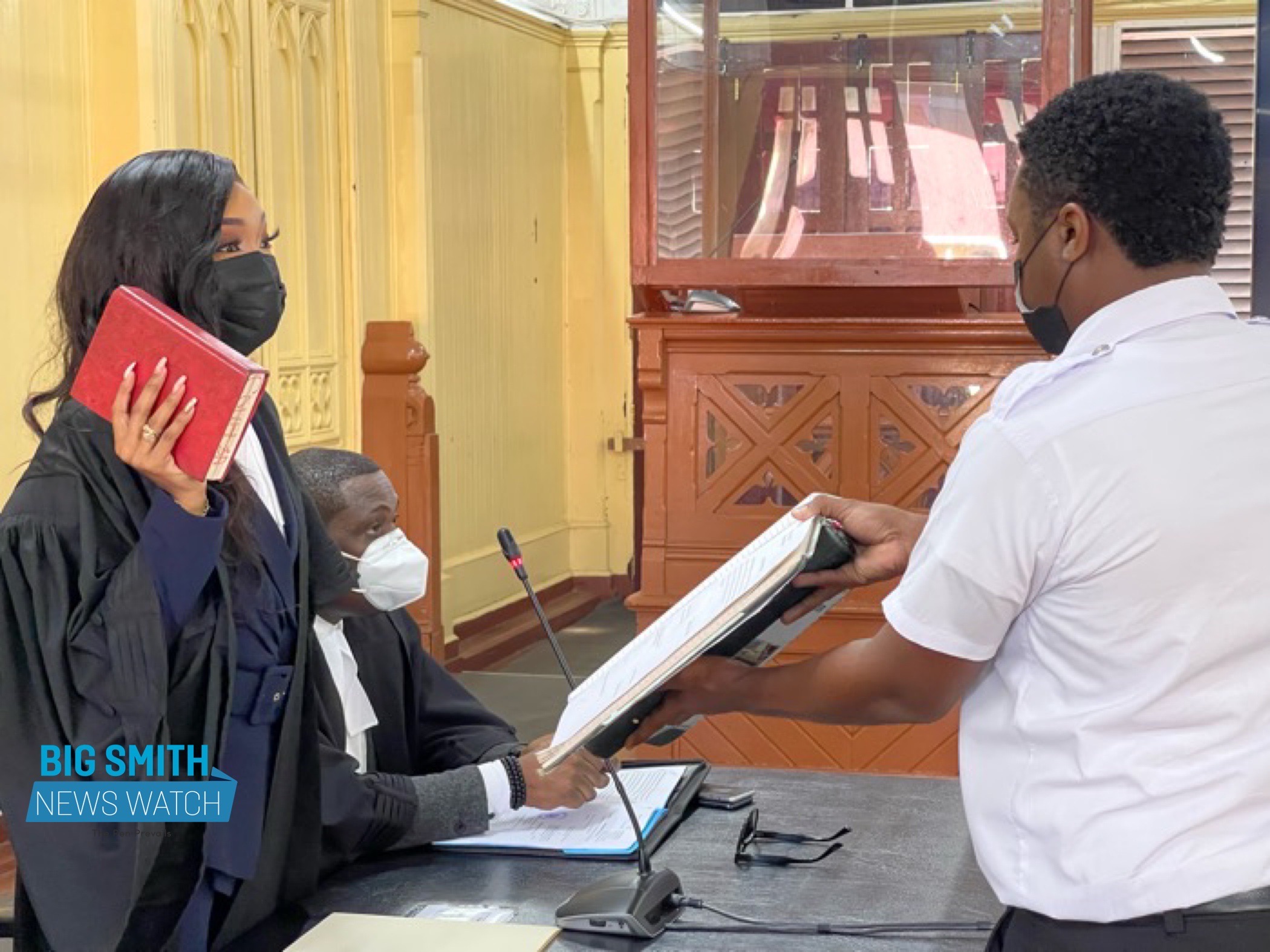 Young lawyer moved to tears during admittance to the Bar